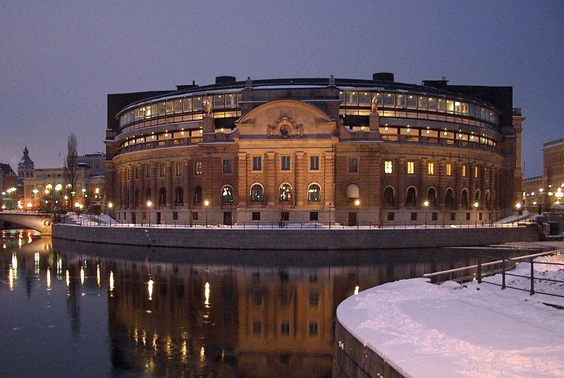 32. Здание парламента в Стокгольме