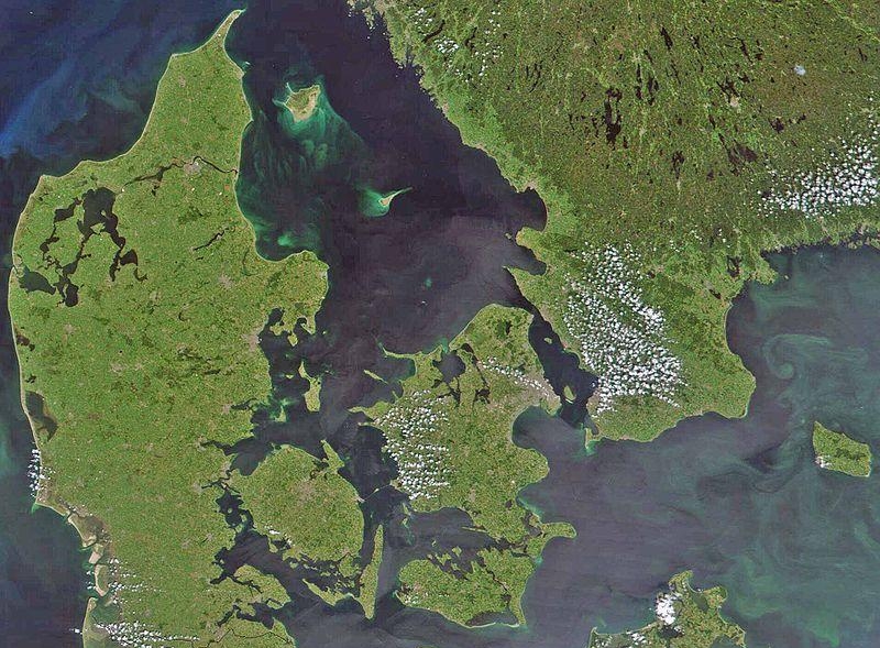 16. Спутниковое изображение Дании