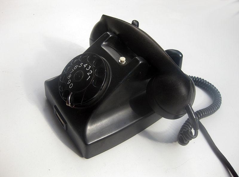 3. Ericsson DBH15 telephone