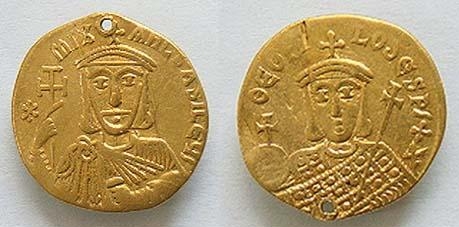 2.34 Золотой Солид Византии с изображением Михаила Травла и его сына, Феофила