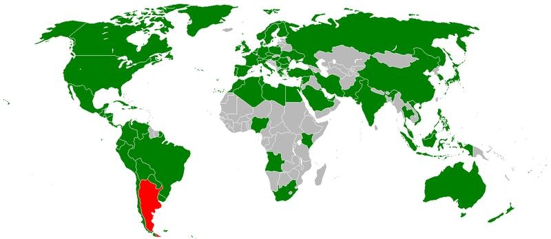 4.7 Карта стран с посольствами Аргентины. Красный — Аргентина. Зелёный — страны, в которых находятся посольства Аргентины