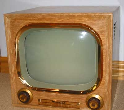 2.12 Один из первых цветных телевизоров Минск - 1