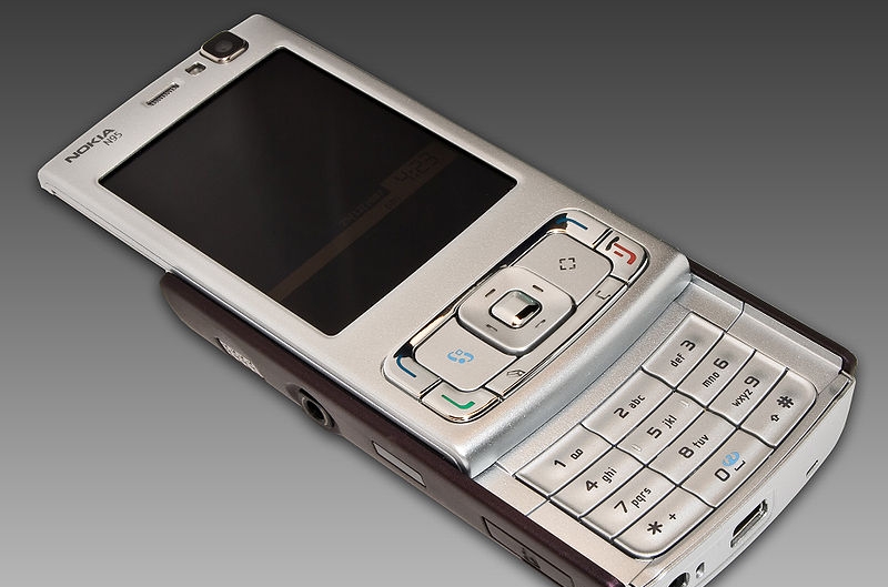 7.4. Nokia N95 — один из самых функциональных и популярных смартфонов (Symbian OS)