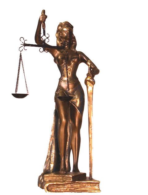 Статуэтка Фемиды - символа правосудия федерального суда США