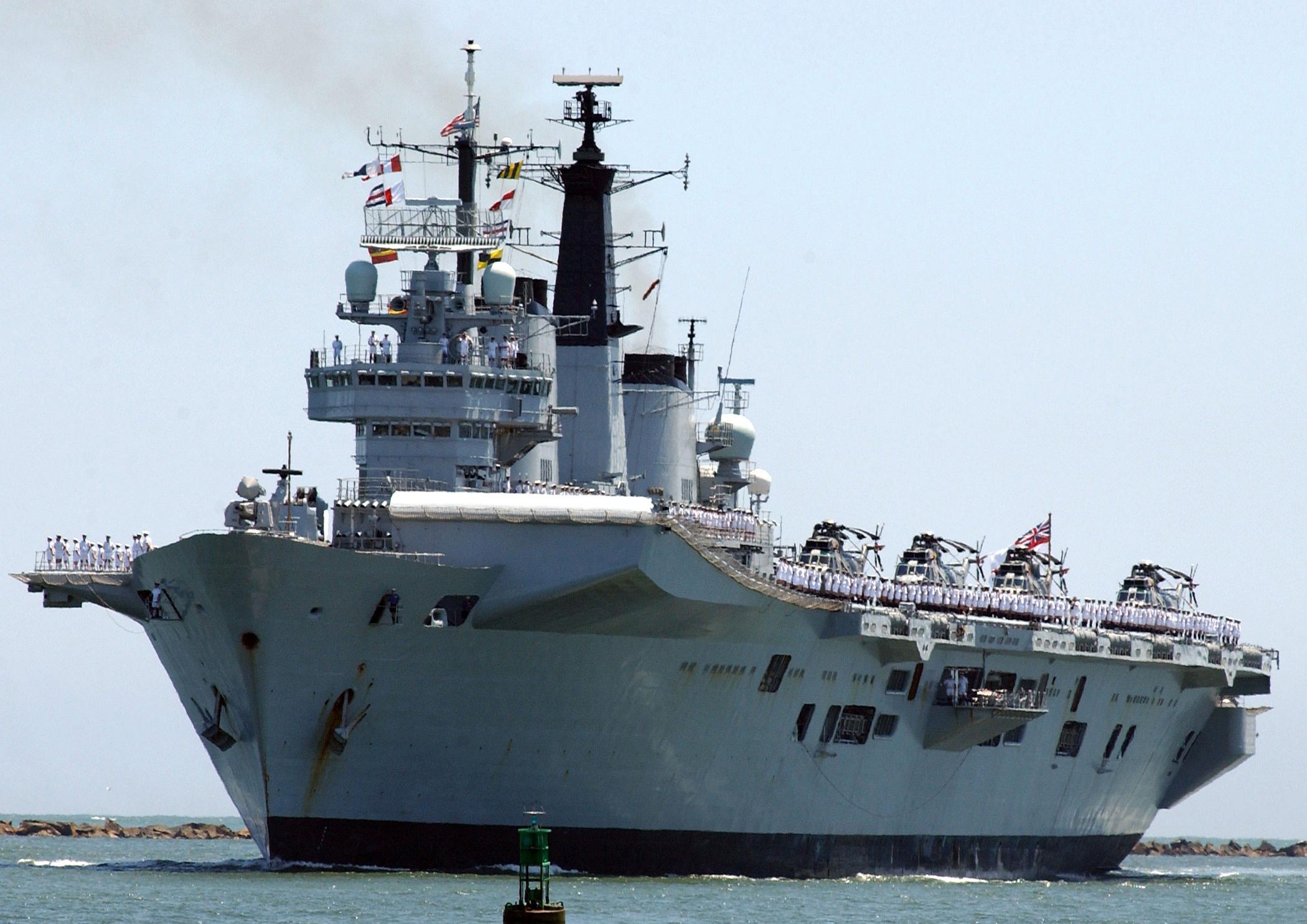 военный корабль кинг бонд лайм выставлен на продажу