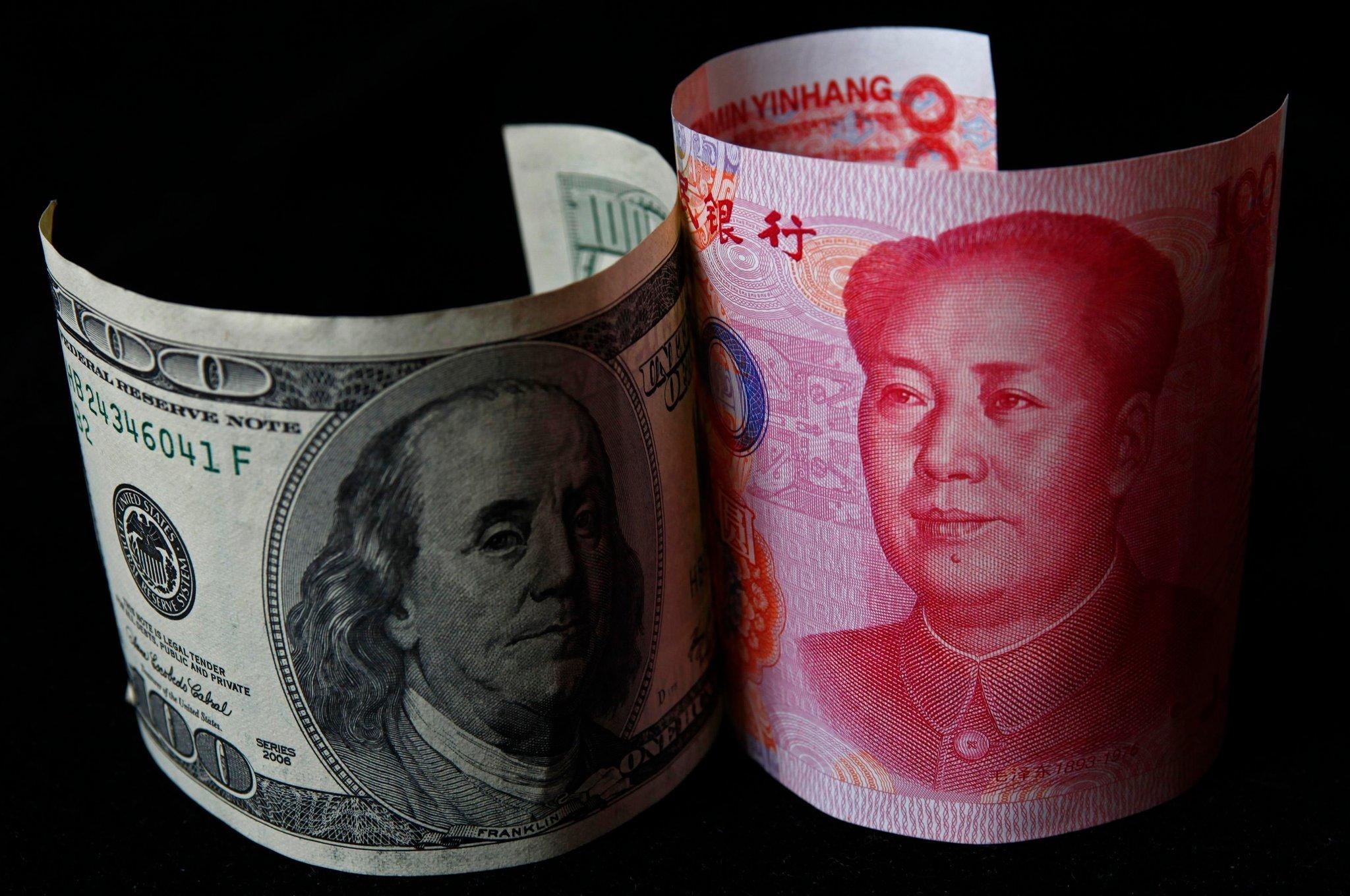 долар и китайский юань
