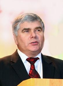 Геннадий Лавренков некоторое время возглавлял Управление делами президента