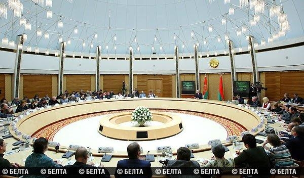 Собрание с Лукашенко в овальном зале