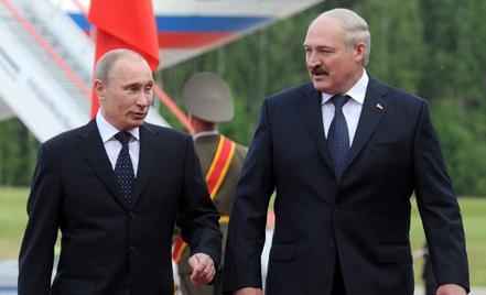 Президент России Владимир Путин и глава Белоруссии Александр Лукашенко встретятся на саммите стран-участников ОДКБ
