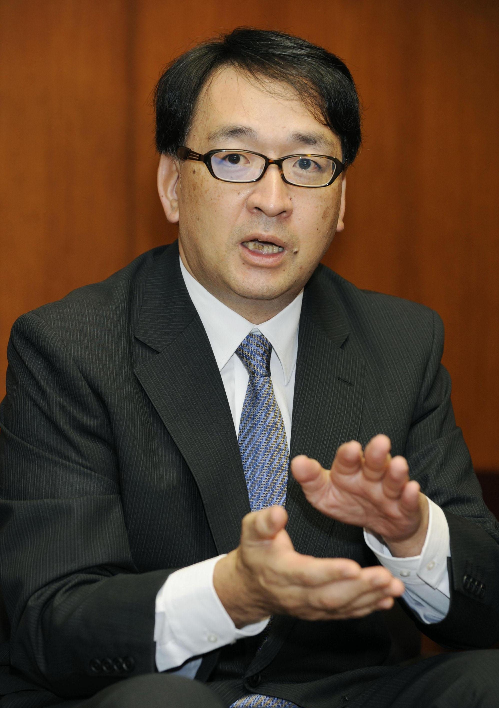 Член политического совета - Такахиде Киучи