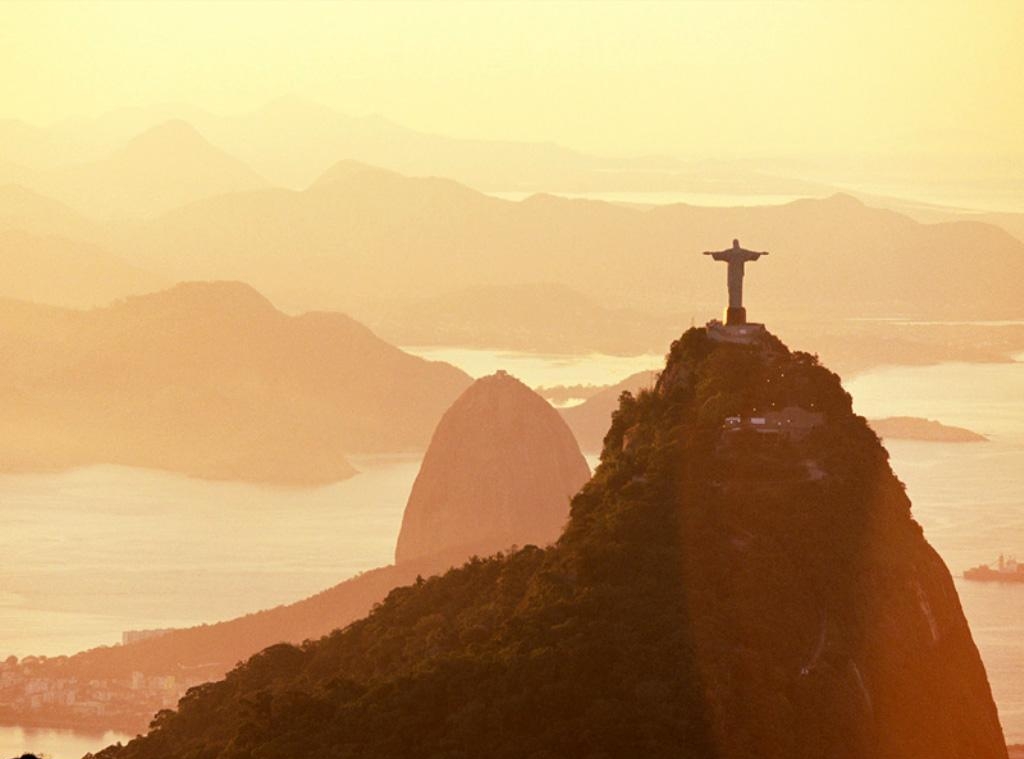 1.11 панорама, которая открывается с Рио де Жанейро, Бразилия