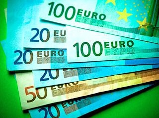 Главный курс валют устанавливается в соответствии с денежными единицами других стран