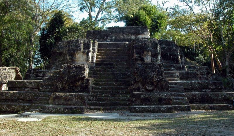 8.3. Храм Масок, он же — сооружение E-VII. Первая обсерватория культуры майя