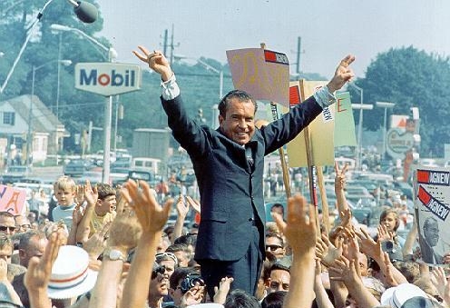 2.2. Ричард Никсон в Пенсильвании во время президентской предвыборной компании, 1968 г.
