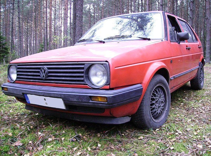 2.42. Volkswagen Golf II