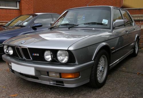 8.15. BMW E28 M5, 1986