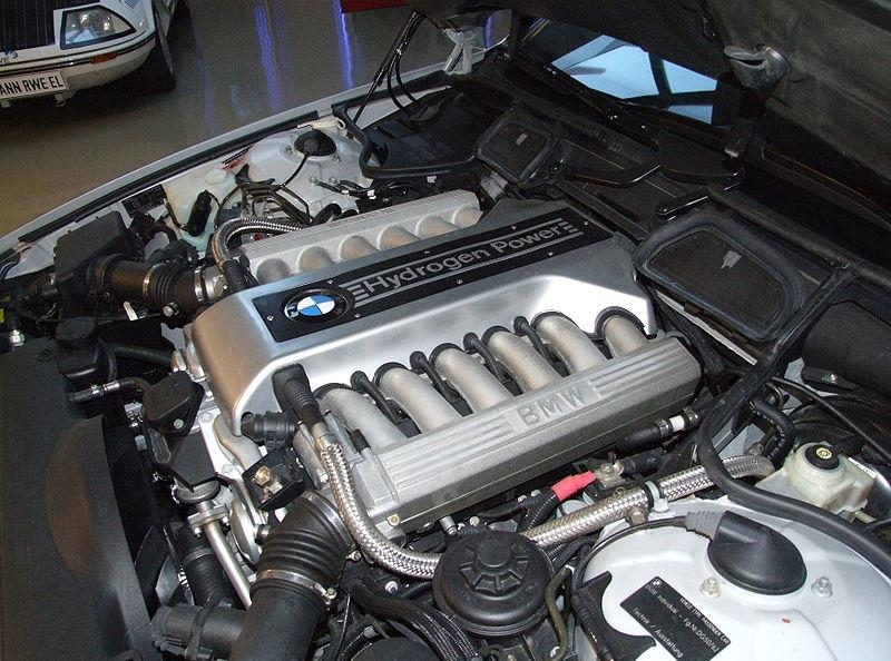 8.123. 12-цилиндровый двигатель BMW Hydrogen 7 объёмом 6 литров
