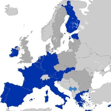 49. Финляндия является частью валютного союза, Еврозоны (темно-синий), единый рынок ЕС и Шенгенской зоны