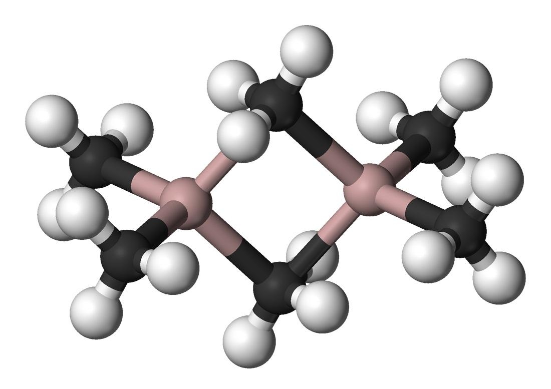 3. Структура триметилалюминия, соединение, которое имеет пять координат углерода