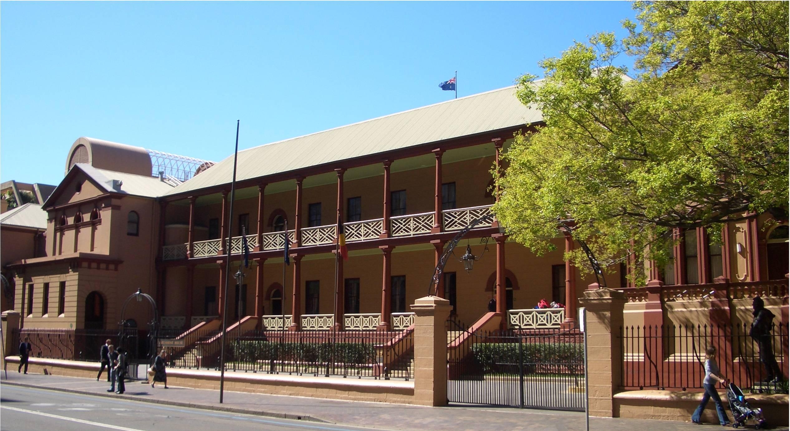 78. Здание парламента Новый Южный Уэльс. Правительство штата контролирует жизнь в Сиднее