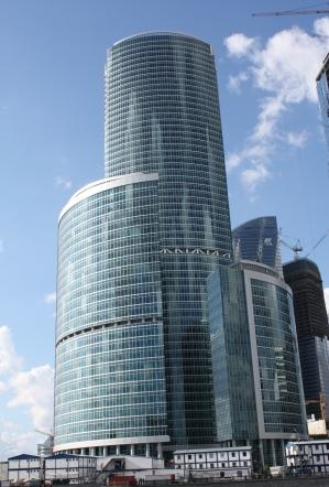 5. Центральный офис КПМГ в России и СНГ, часть британского товарищества KPMG Europe, блок C Башни на набережной, Москва