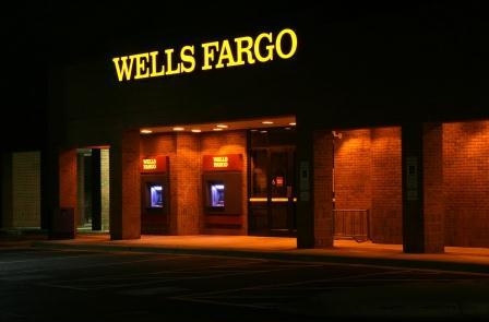 12. Wells Fargo осенью 2011 года в Дареме, Северная Каролина