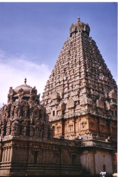 20. Храм Шивы в Танджавуре — один из ярких примеров архитектуры Чола