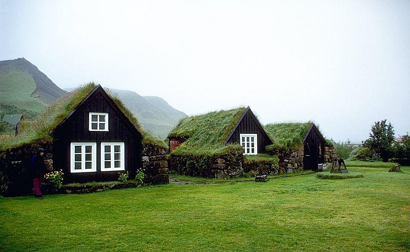 44. Традиционные исландские дома