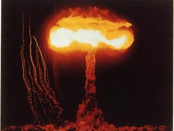 2.4 Первый атомный взрыв в Аламогордо
