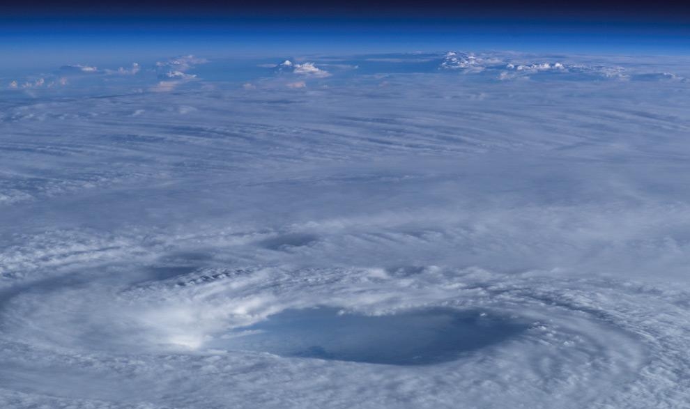 6.1 Ураган Изабель вблизи Снимок сделан 15 сентября 2003 года участниками 7 экспедиции на МКС