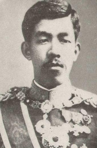 6.4 Йошихито Харонума, император Японии