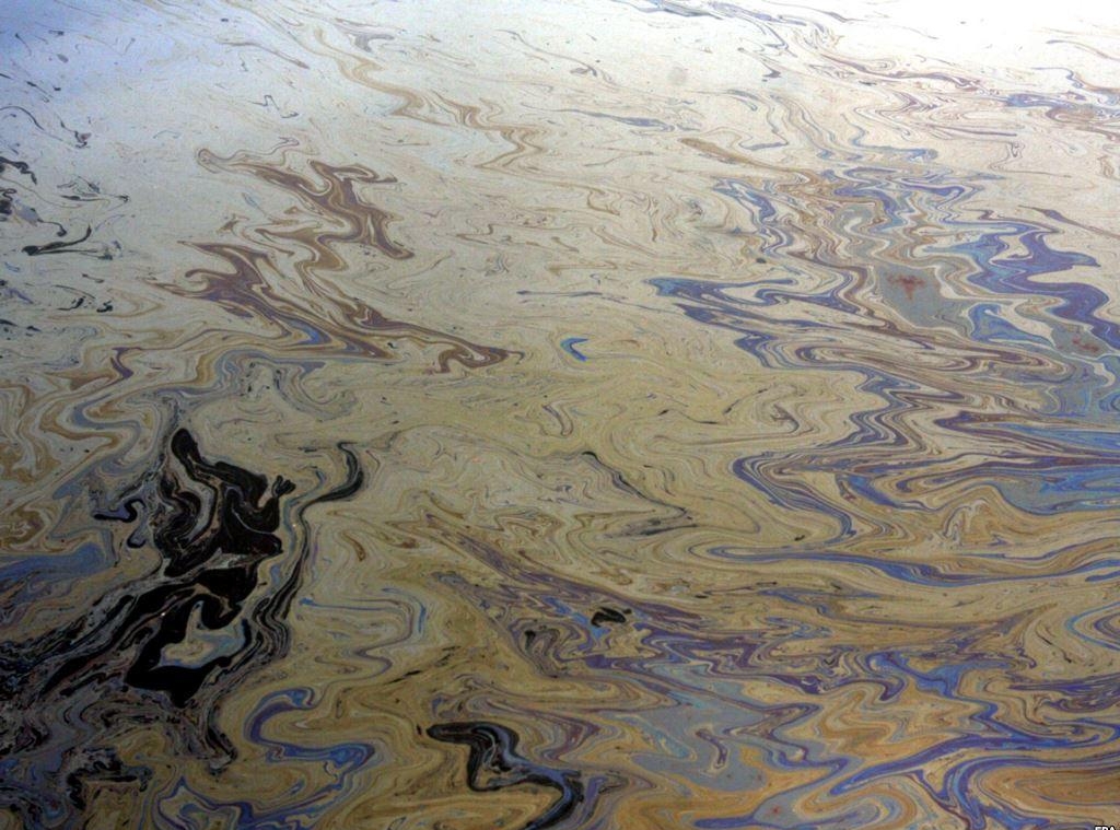 Нефтяная вода Мексиканского залива