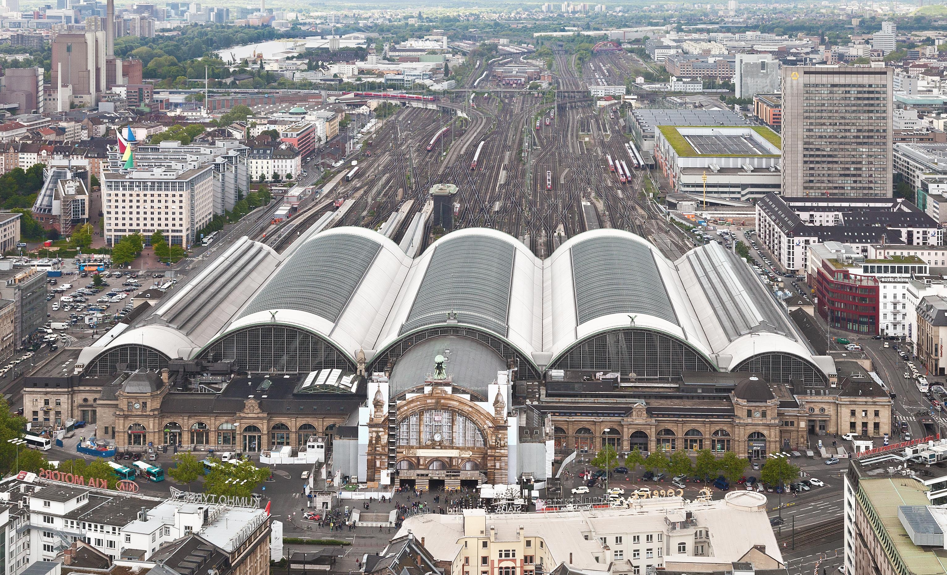 центральный вокзал Франкфурта-на-Майне