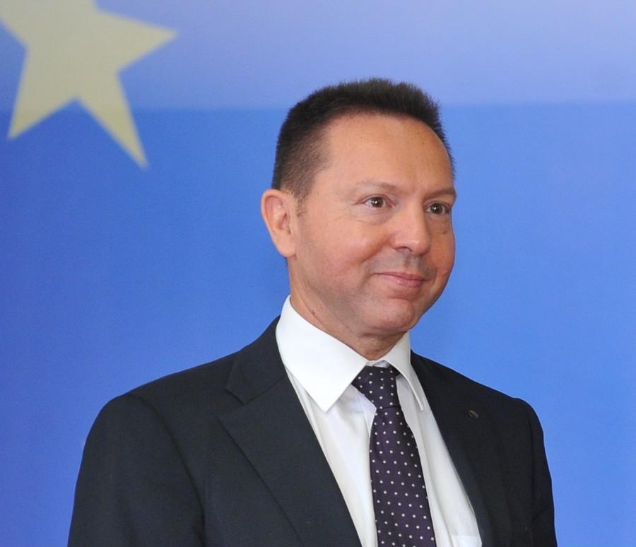 Министр финансов Яннис Стурнарас