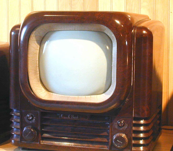 2.8 Старый телевизор