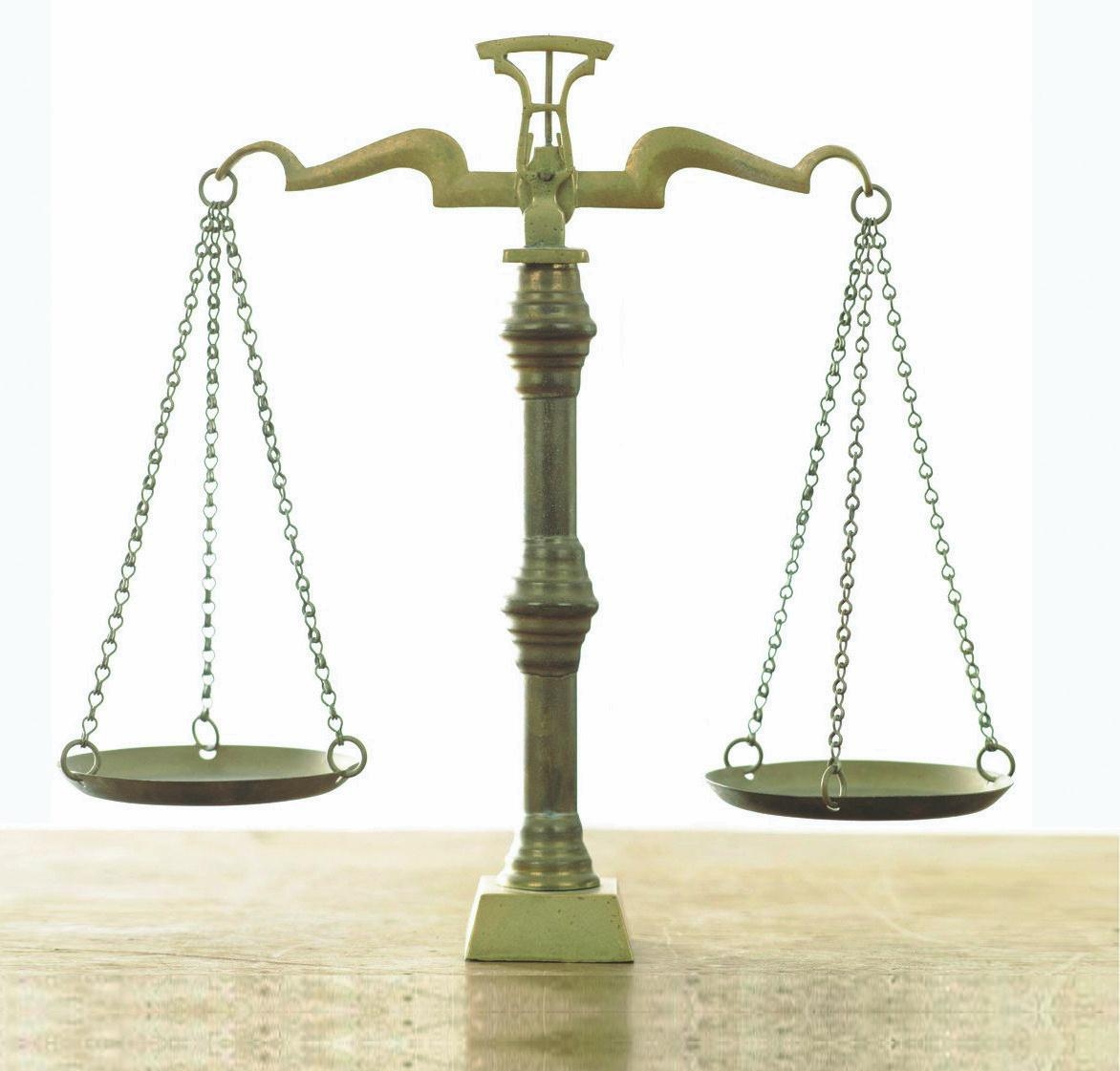 Весы Фемиды, как символ справедливости верховного суда