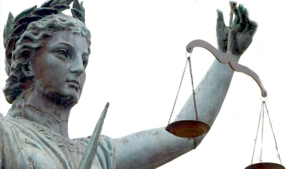 Статуя Фемиды, как символ справедливости федеральных судов США