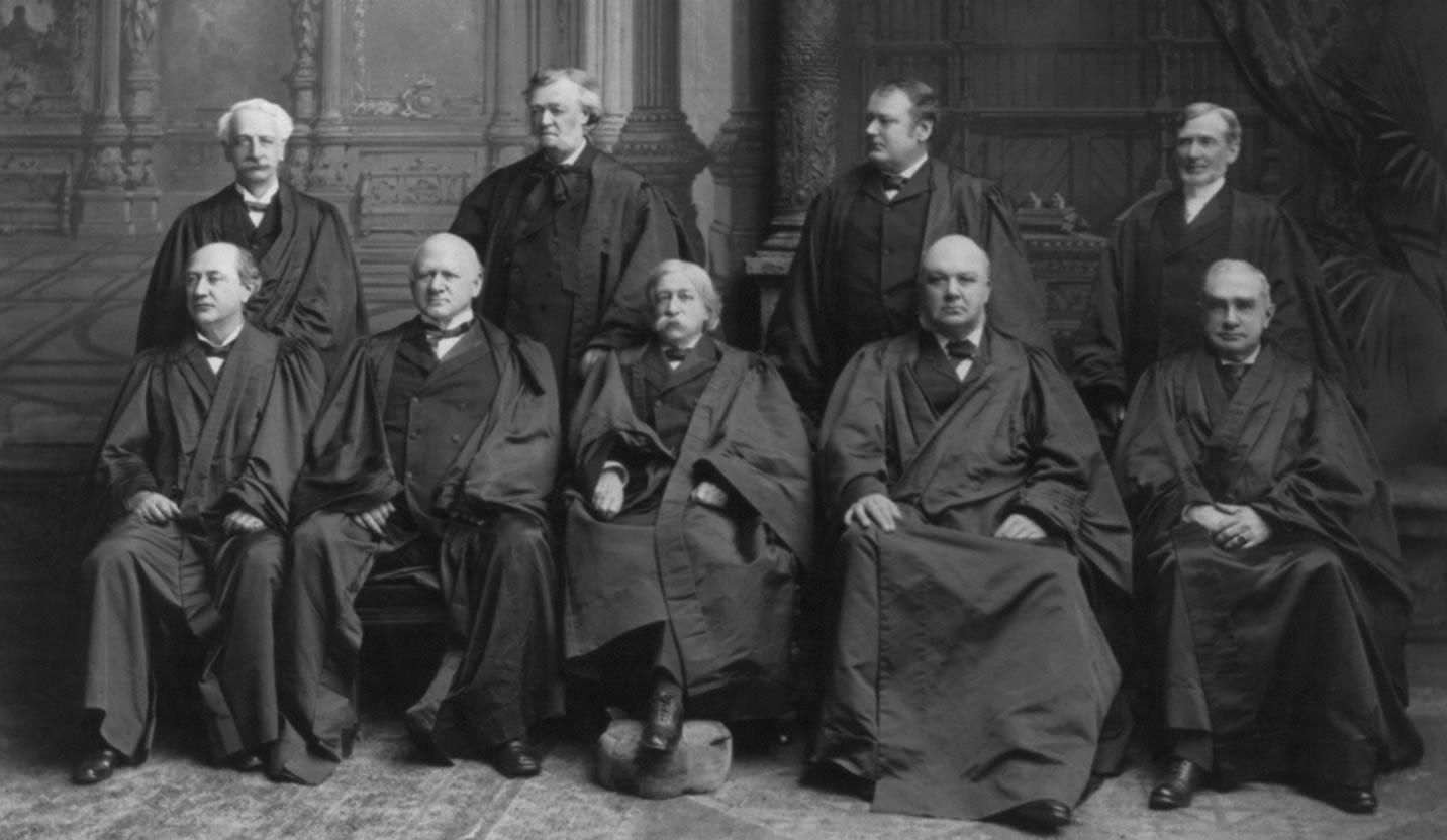 Архивное фото судей Верховного федерального суда США