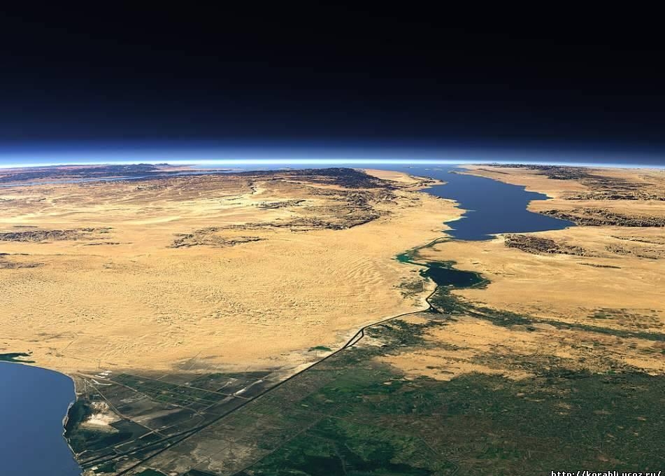 Спутниковый снимок суэцкого канала