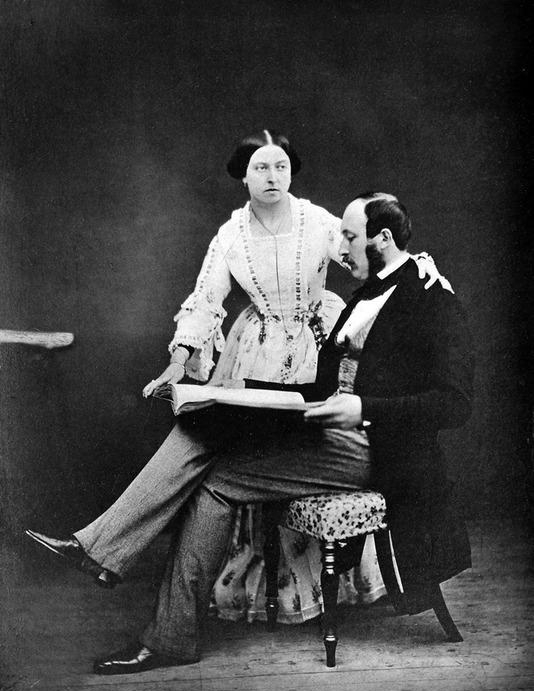 Королева Виктория с мужем