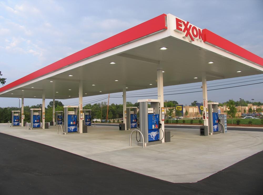 заправка компании Exxon Mobil Corporation