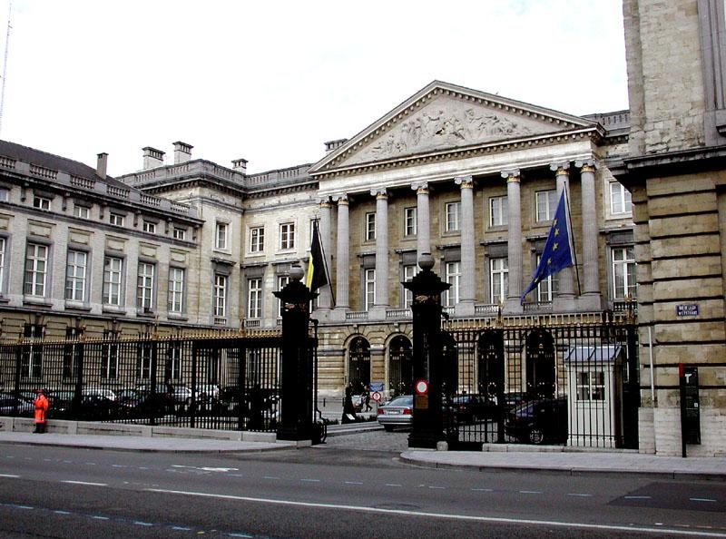 Здание федерального парламента в Брюсселе