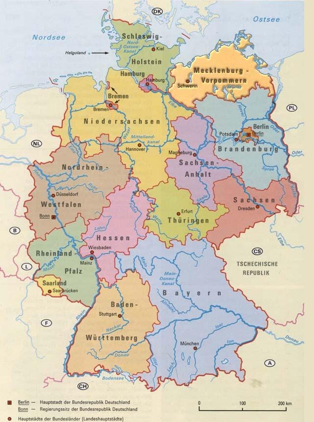 форма териториального устройства Германии в прошлом федеративное государство