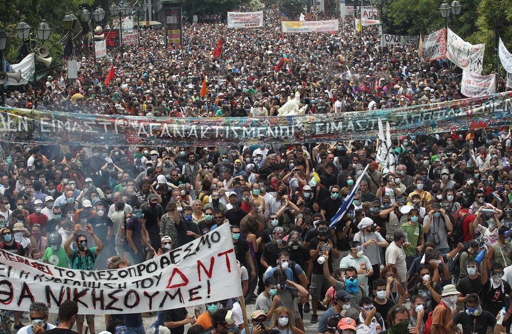 Массовые акции протеста и беспорядки пошедшие в Афинах 12 февраля 2012 года против проводимого правительством Греции экономической политики