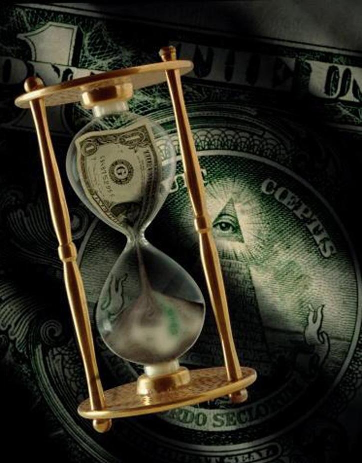 Время деньги история. Песочные часы с деньгами. Время - деньги. Песочные часы заставка. Песочные часы с долларами.