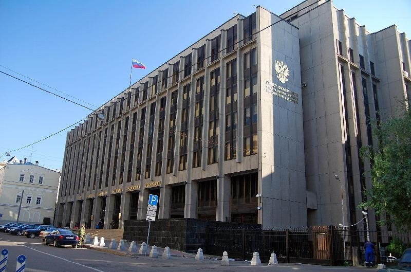 Здание Совета Федераци в Москве