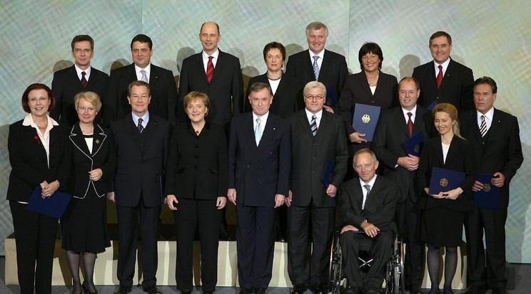 Члены кабинета Меркель в 2005 году