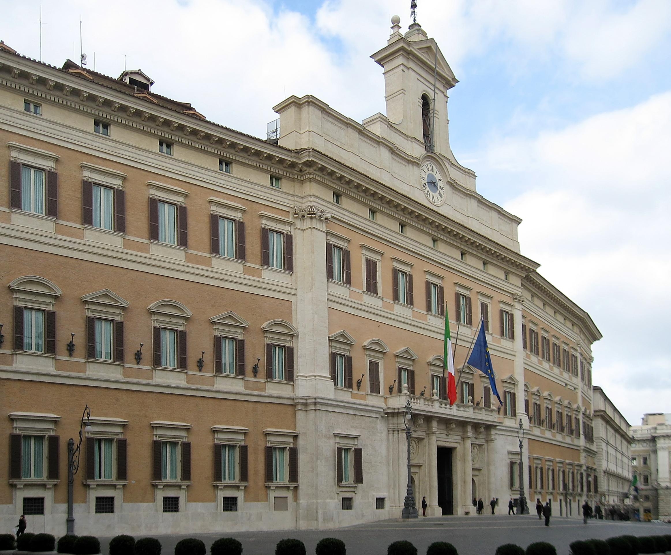 Здание Парламента в Риме
