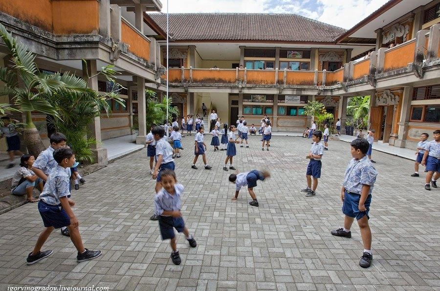 улучшение условий образования детей в Индонезии