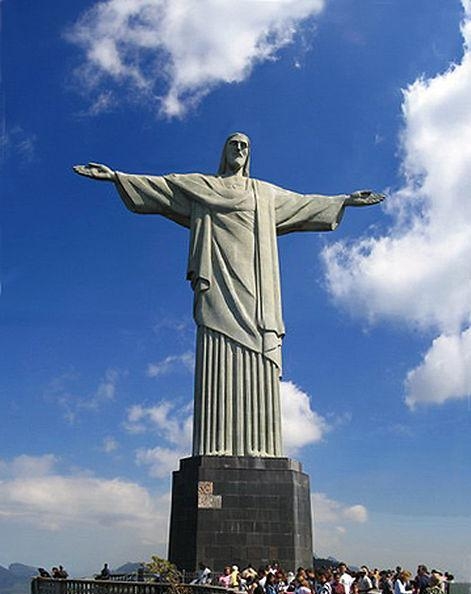 6.10 Статуя Христа-Искупителя в городе Рио-де-Жанейро